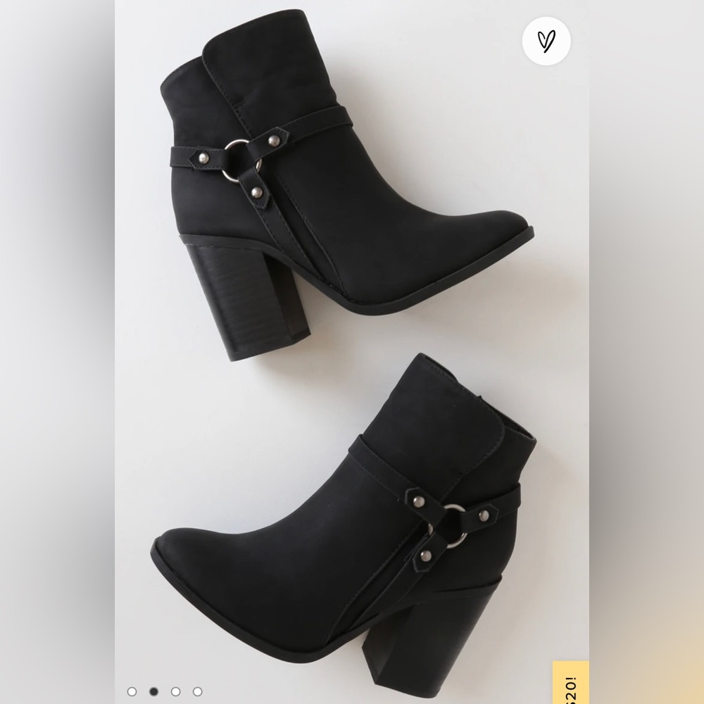 Lulus black ankle booties